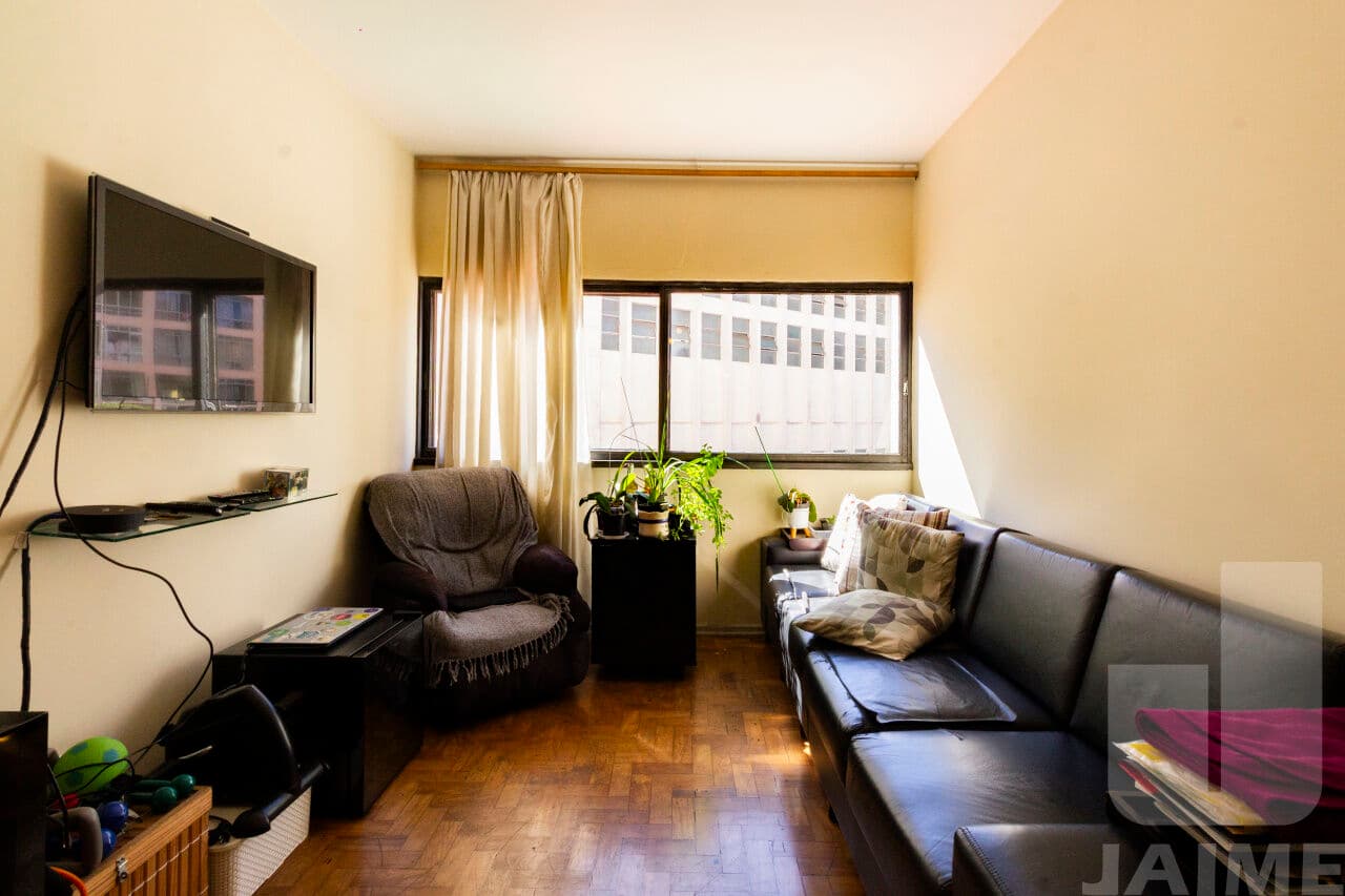 Apartamento de 3 dormitórios na R MARIA ANTÔNIA — Vila Buarque, São Paulo - foto 2