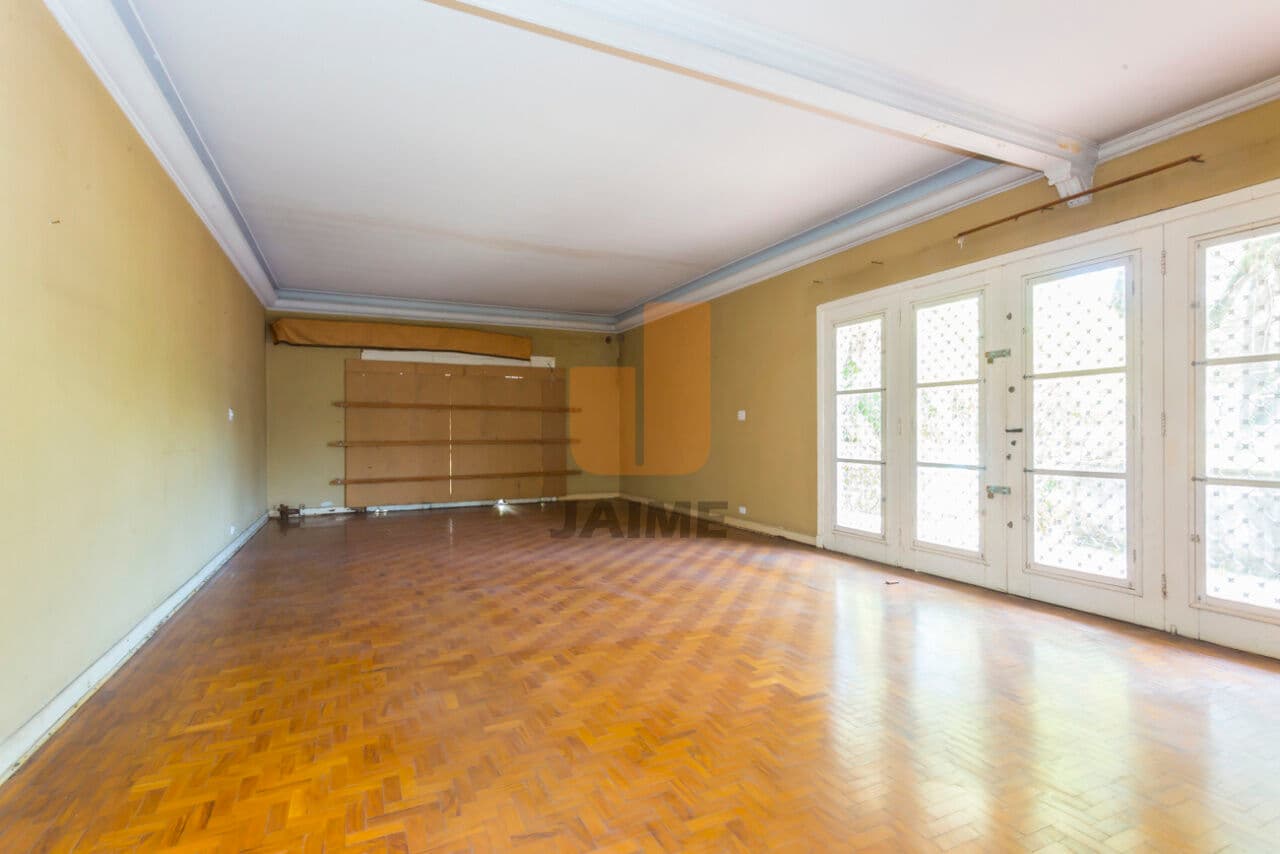 Casa de 4 dormitórios na R Capivari — Pacaembu, São Paulo - foto 2