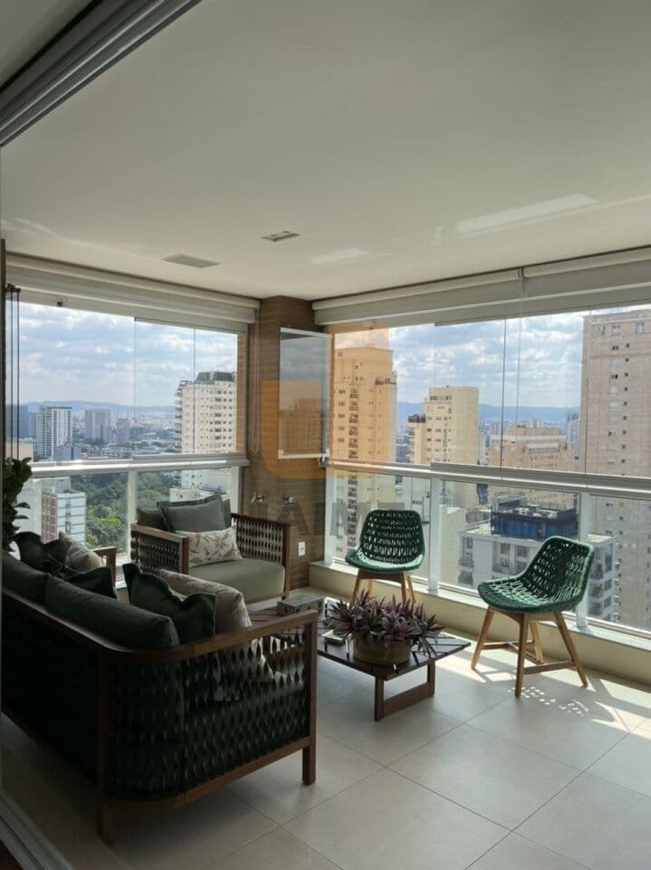 Apartamento de 4 dormitórios na R PARAGUASSU — Perdizes, São Paulo