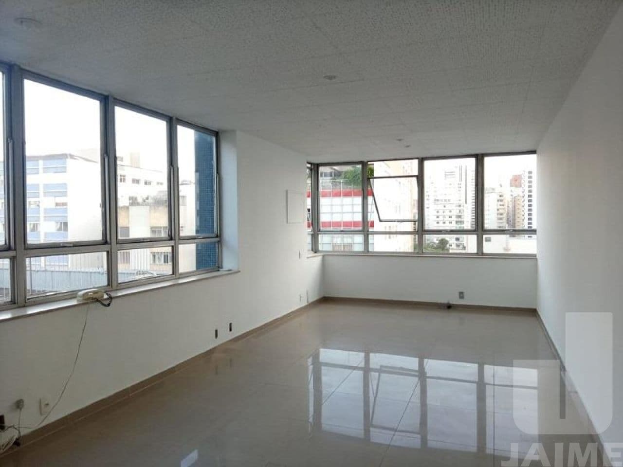 Comercial em Higienópolis