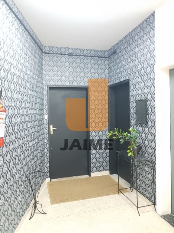 Comercial em Sé