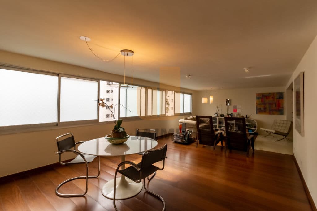 Apartamento de 2 dormitórios na R Brasília — Itaim Bibi, São Paulo
