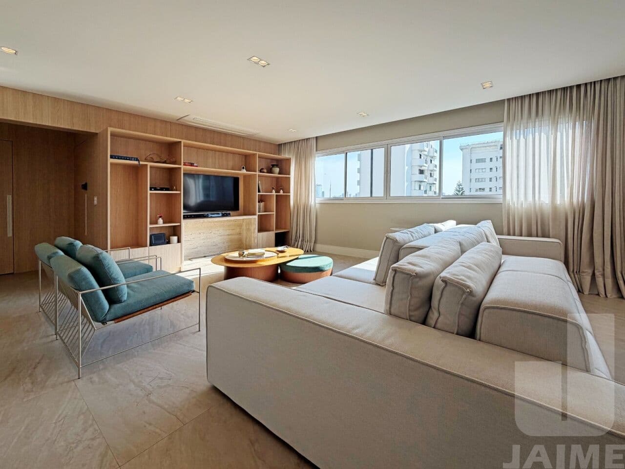 Apartamento de 3 dormitórios na R SERGIPE — Higienópolis, São Paulo
