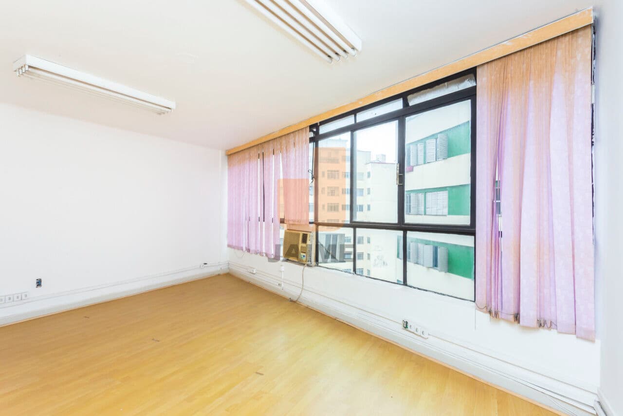 Comercial na R Maria Paula — Bela Vista, São Paulo