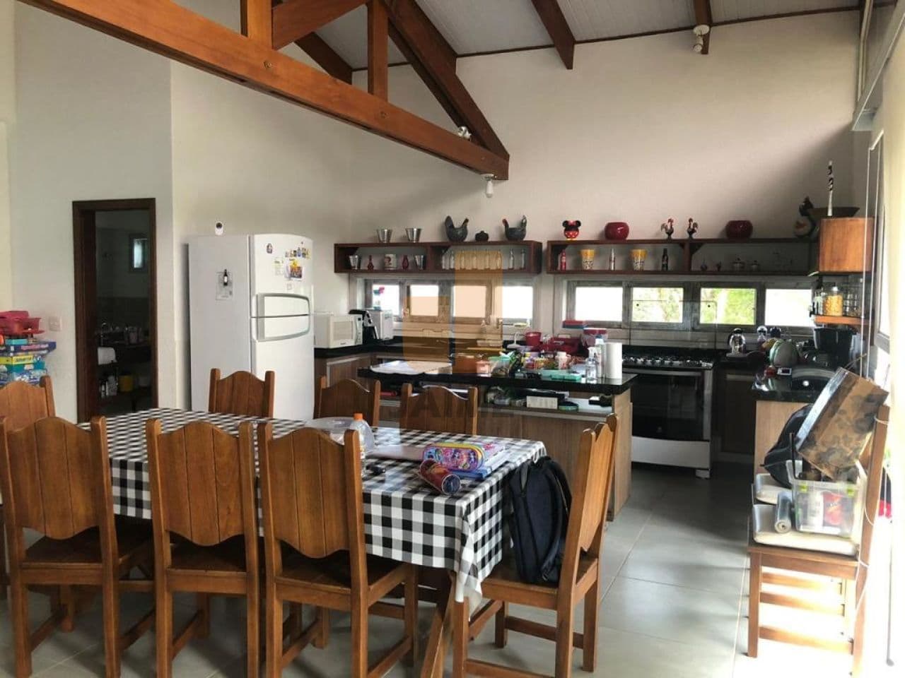 Casa de 4 dormitórios na R Andorinhas — Estância Parque de Atibaia, São Paulo - foto 2