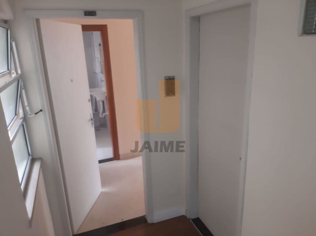 Apartamento de 2 dormitórios na R MARIA PAULA — Bela Vista, São Paulo