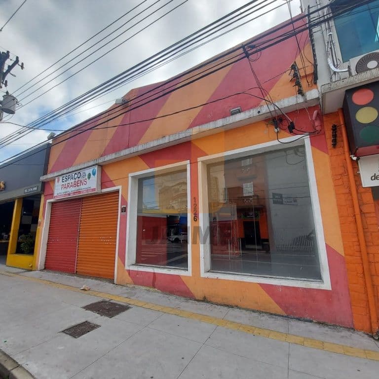 Comercial em Água Branca