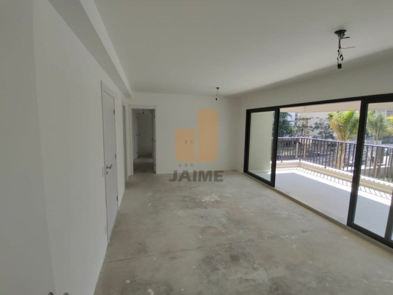 Apartamento de 3 dormitórios na R Eça de Queiroz — Vila Mariana, São Paulo
