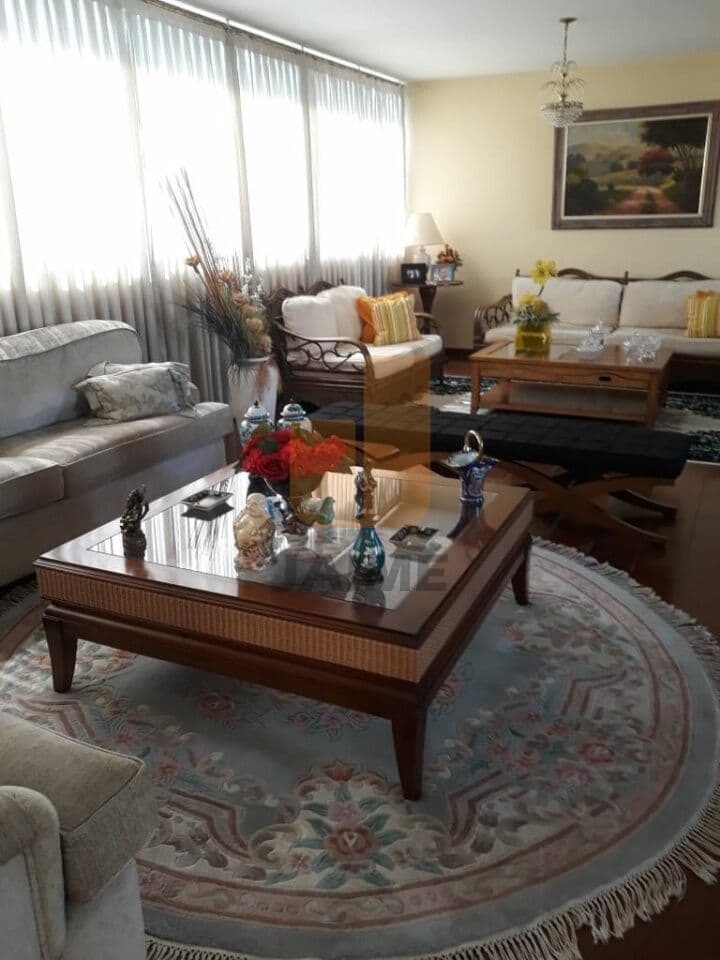 Apartamento em Indianópolis
