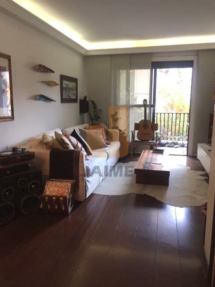 Apartamento de 3 dormitórios na R RODESIA — Sumarezinho, São Paulo