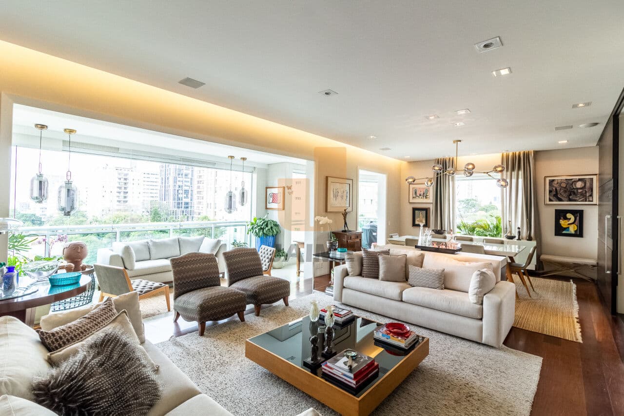Apartamento de 4 dormitórios na R MONTE ALEGRE — Perdizes, São Paulo