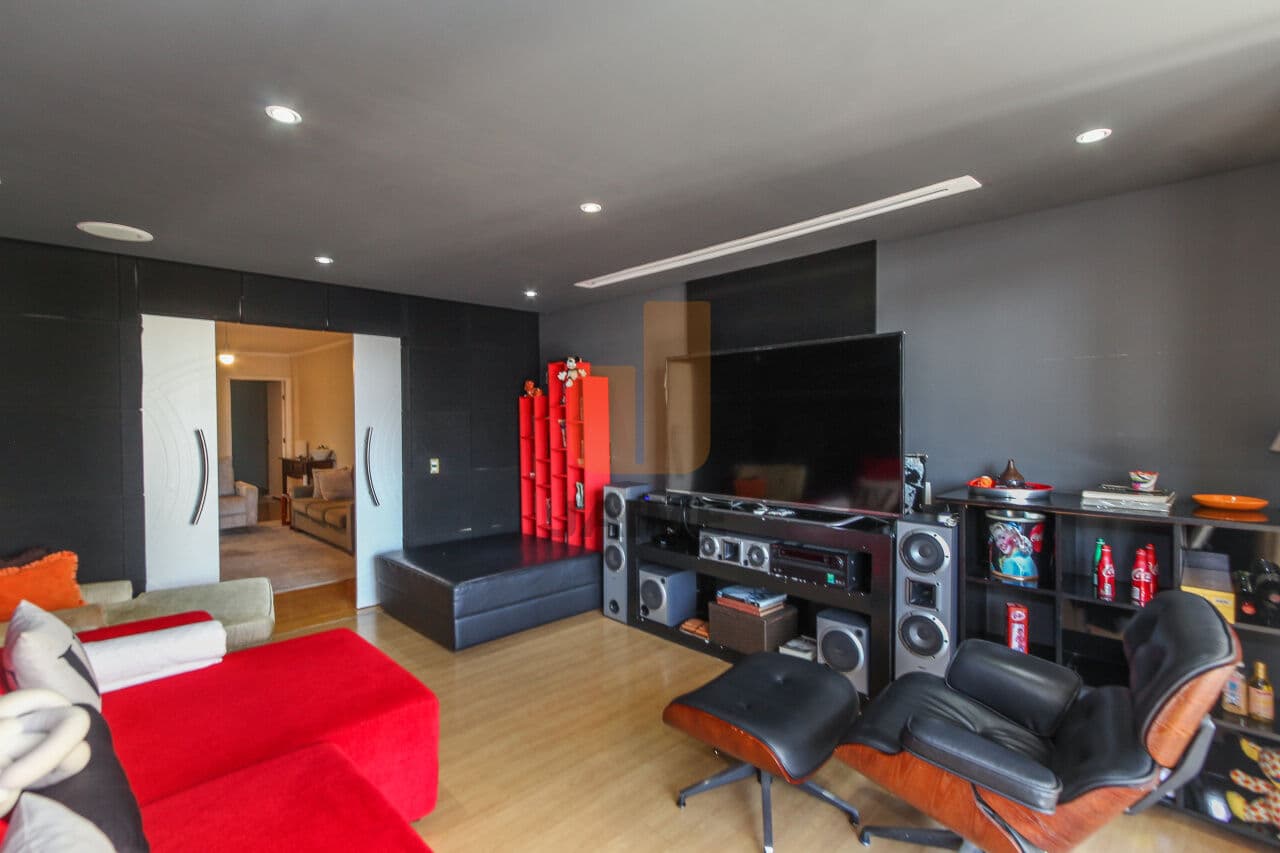 Apartamento de 3 dormitórios na R Bandeirantes — Bom Retiro, São Paulo - foto 2