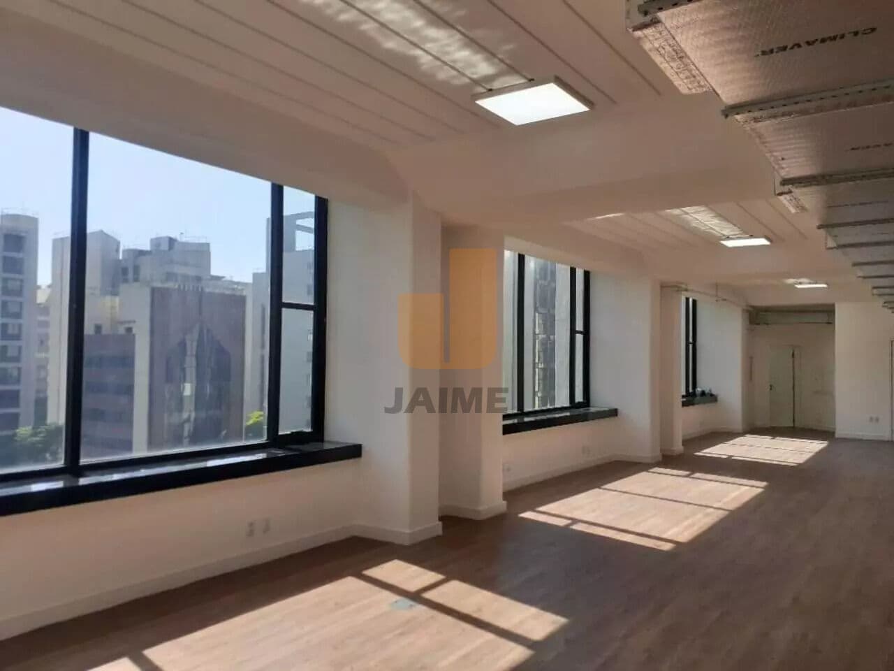 Comercial em Vila Olímpia