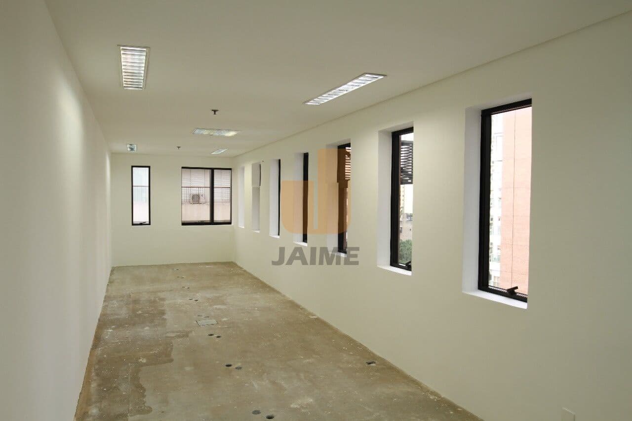 Comercial na R DOUTOR ALBUQUERQUE LINS — Higienópolis, São Paulo