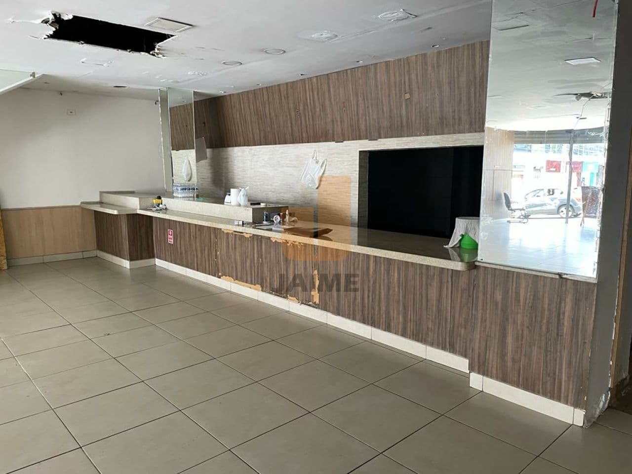 Comercial na R VOLUNTÁRIOS DA PÁTRIA — Santana, São Paulo - foto 2