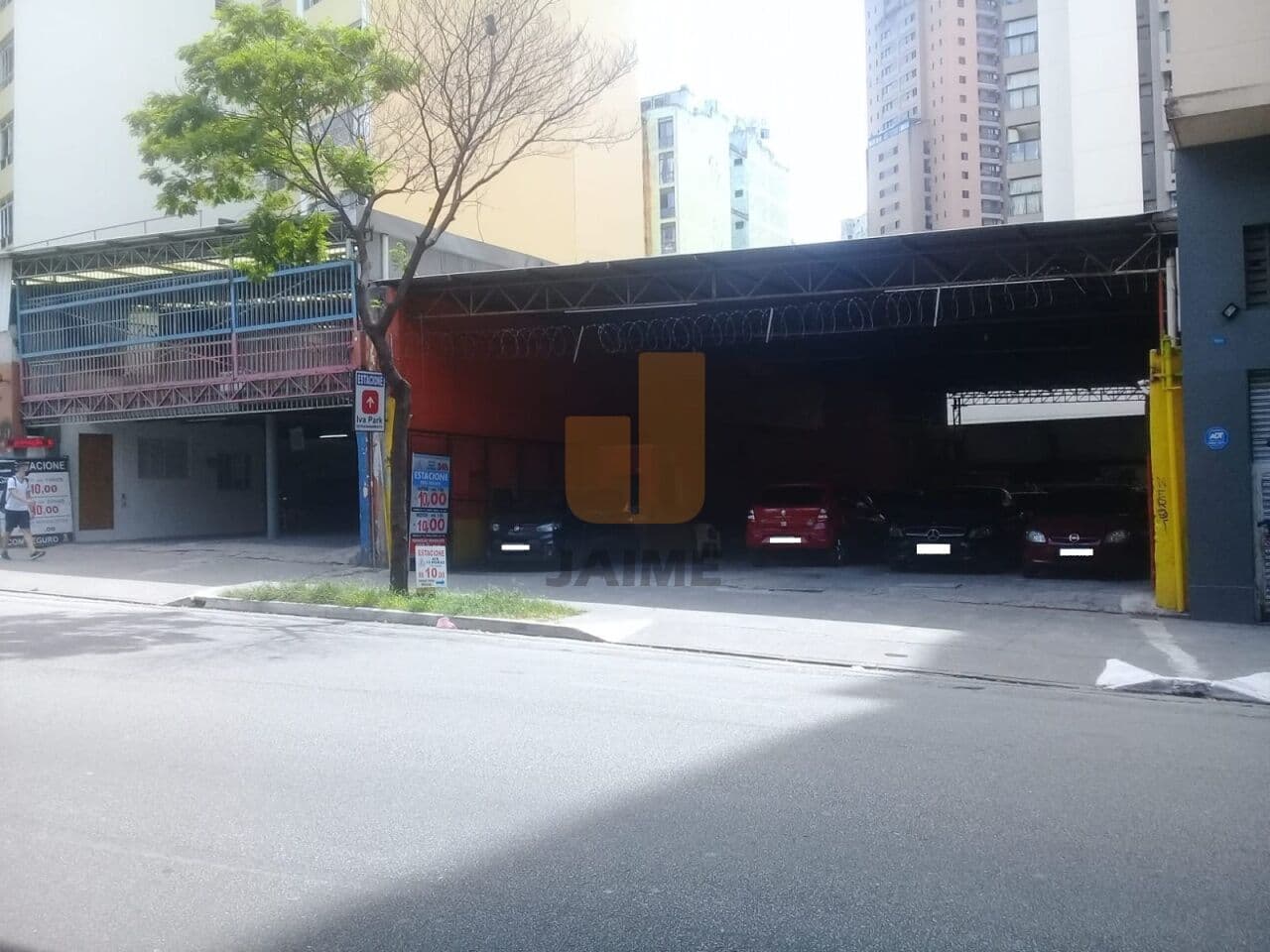 Comercial na R Amaral Gurgel — Santa Cecília, São Paulo