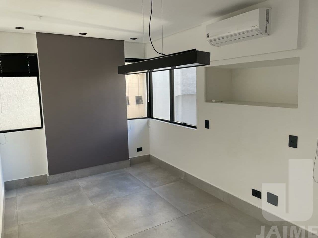 Comercial na R SÃO VICENTE DE PAULA — Santa Cecília, São Paulo