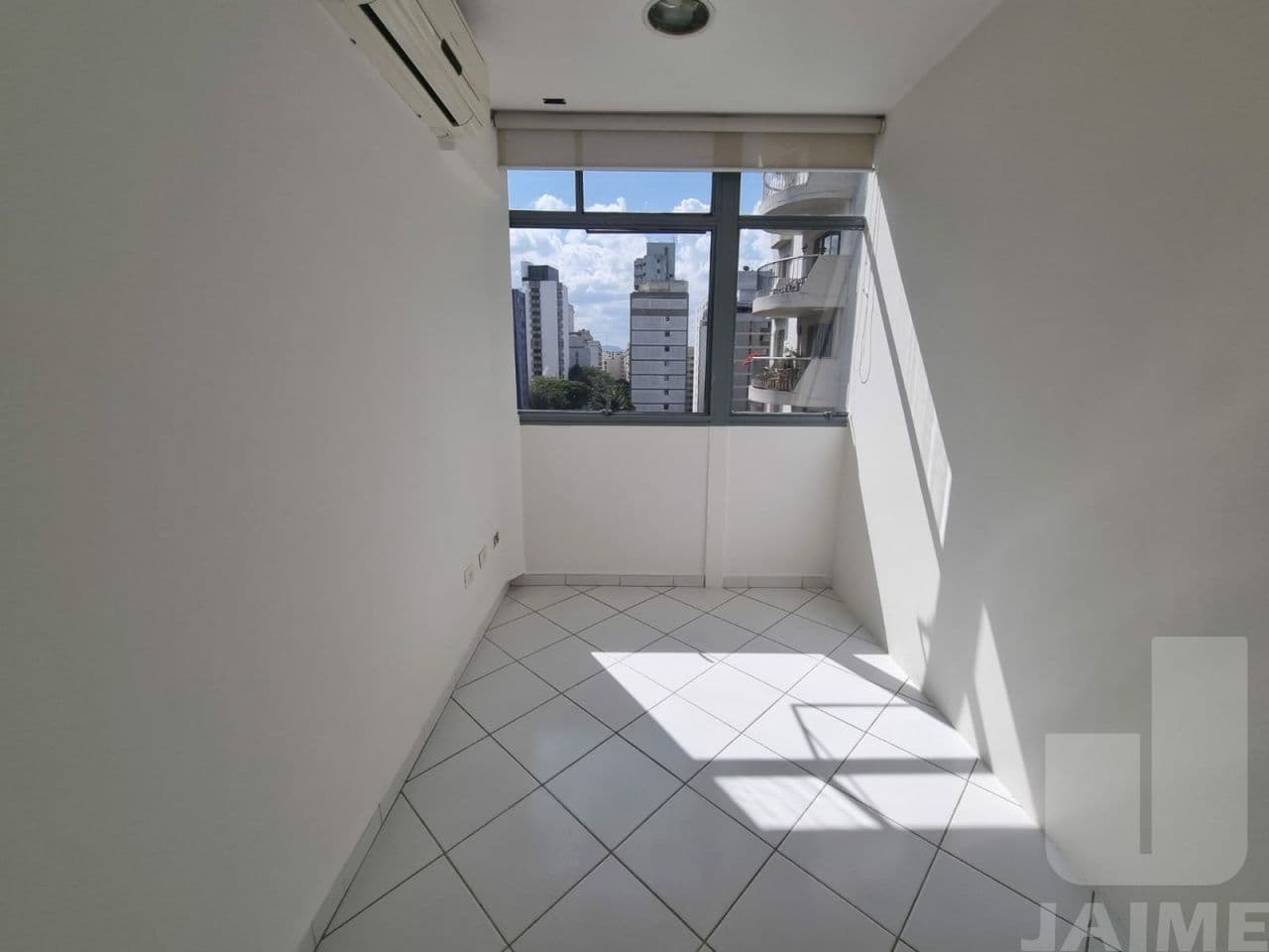 Comercial na R ITACOLOMI — Higienópolis, São Paulo - foto 2
