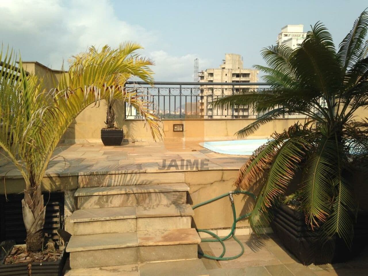 Apartamento de 3 dormitórios na AV Veraneio — Balneário Guarujá, São Paulo