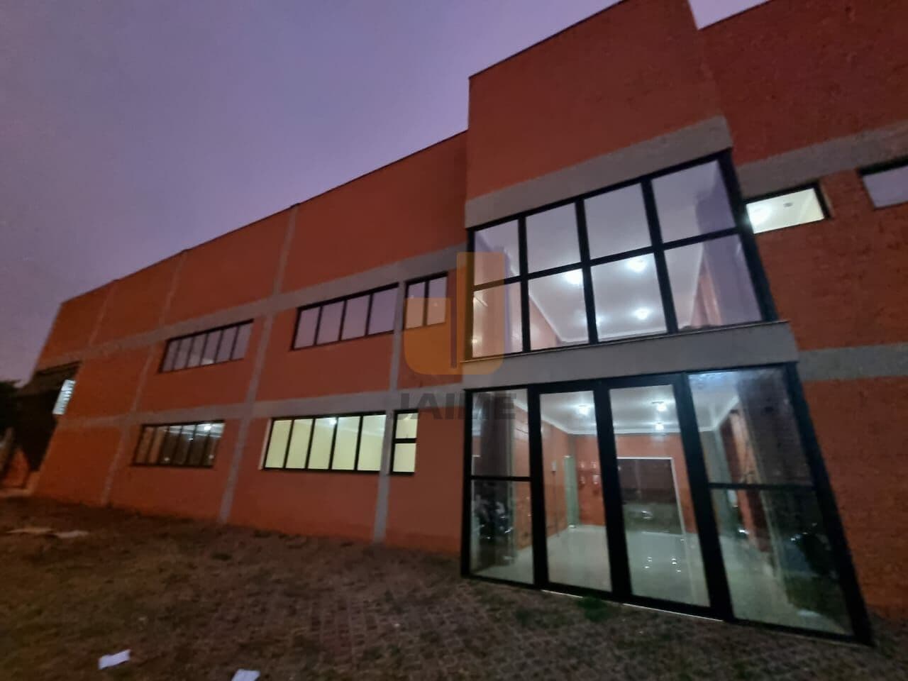 Comercial na ROD Washington Luiz — Jardim Anhangüera, São Paulo - foto 2