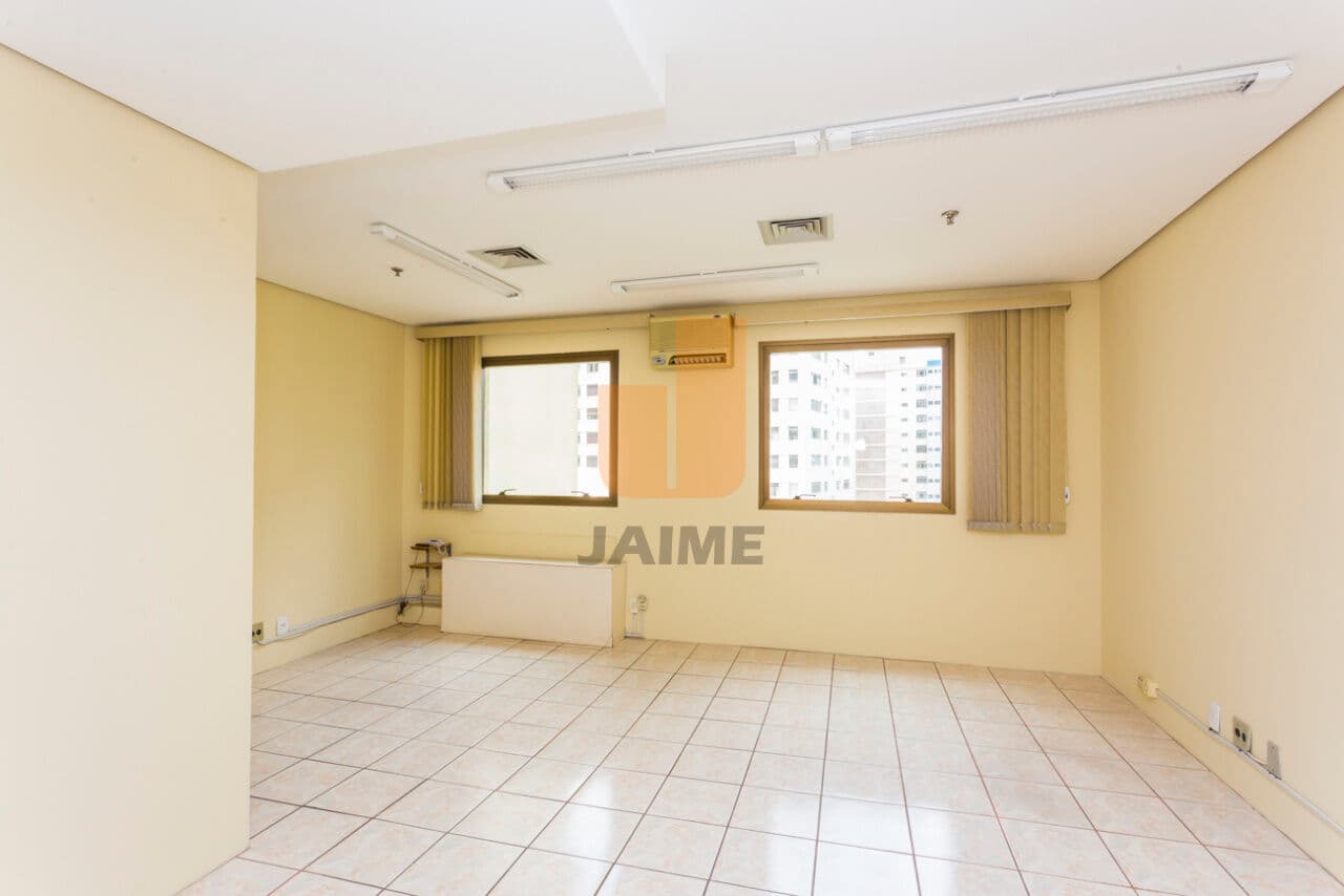 Comercial na R DONA ANTÔNIA DE QUEIRÓS — Higienópolis, São Paulo - foto 2