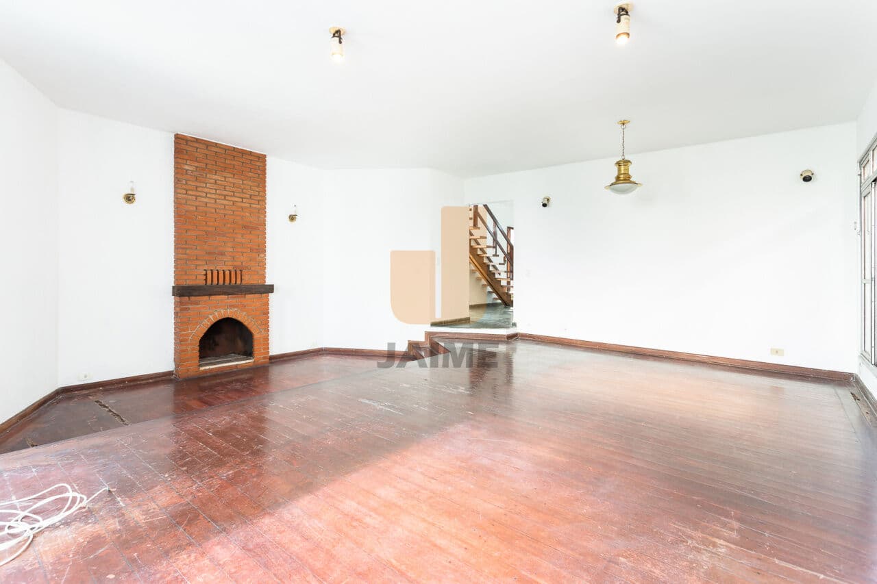 Casa de 5 dormitórios na R Doutor Rubens Maragliano — Jardim Leonor, São Paulo - foto 4