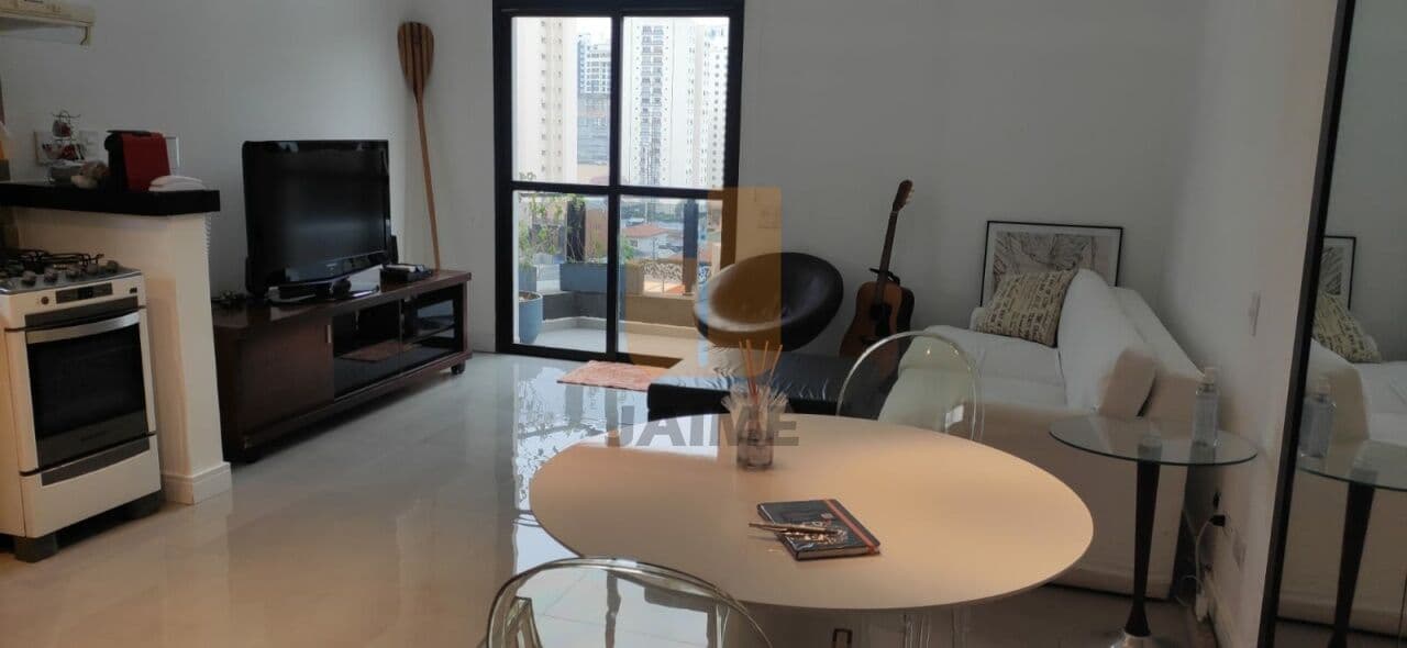 Apartamento de 1 dormitório na AV Moema — Moema, São Paulo
