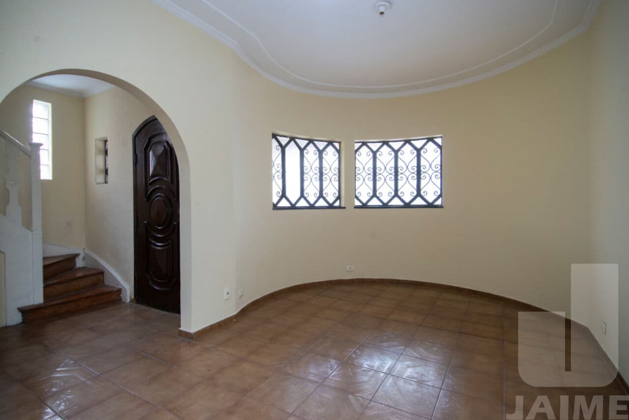 Casa de 5 dormitórios na R DESEMBARGADOR DO VALE — Perdizes, São Paulo