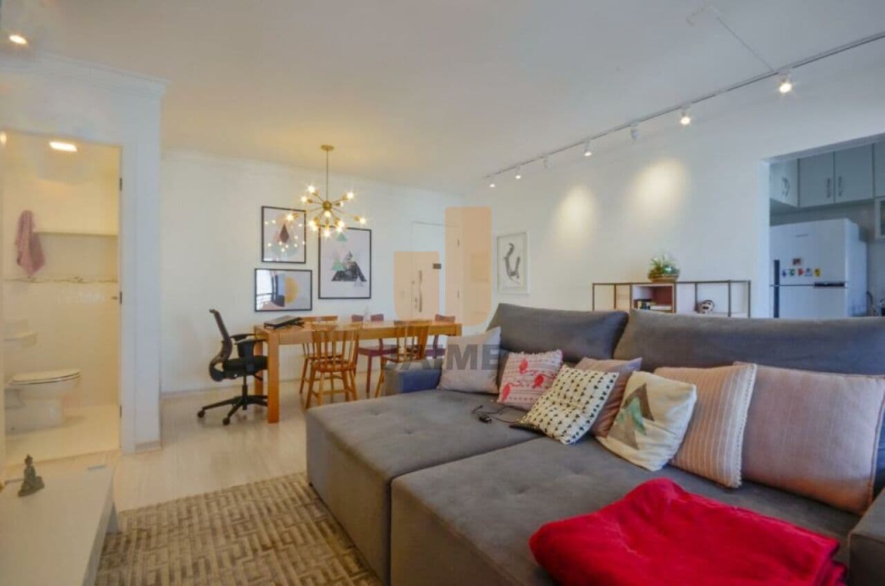 Apartamento de 2 dormitórios na R Catão — Vila Romana, São Paulo