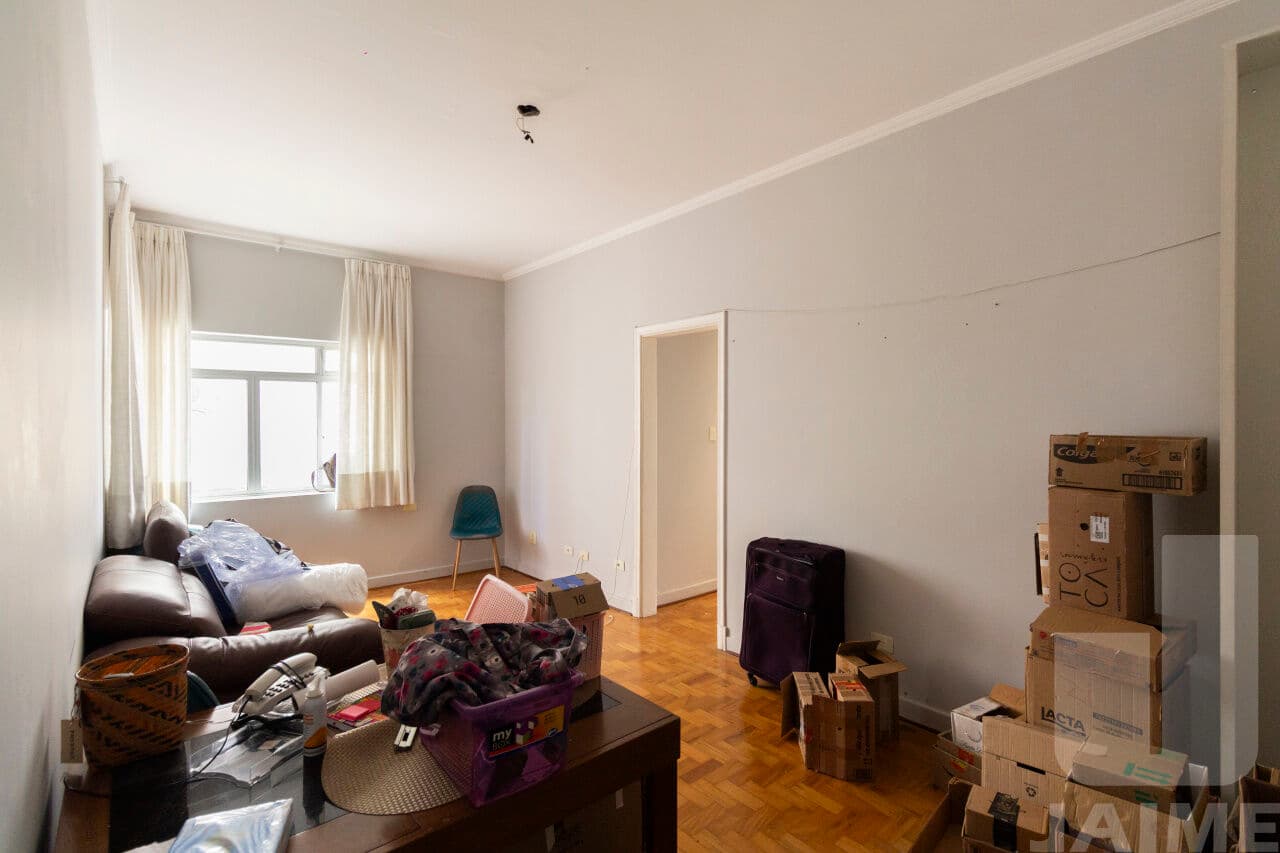 Apartamento de 2 dormitórios na Av Higienópolis — Higienópolis, São Paulo