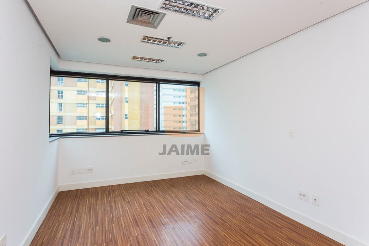 Comercial na R BARONESA DE ITU — Higienópolis, São Paulo