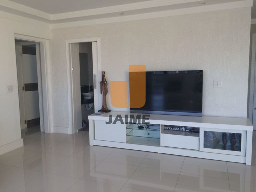 Apartamento de 3 dormitórios na R CONSELHEIRO NÉBIAS — Campos Elíseos, São Paulo