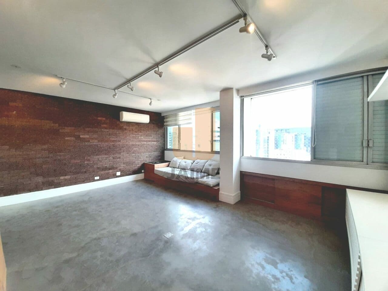 Apartamento de 2 dormitórios na R Manuel Guedes — Jardim Europa, São Paulo - foto 2