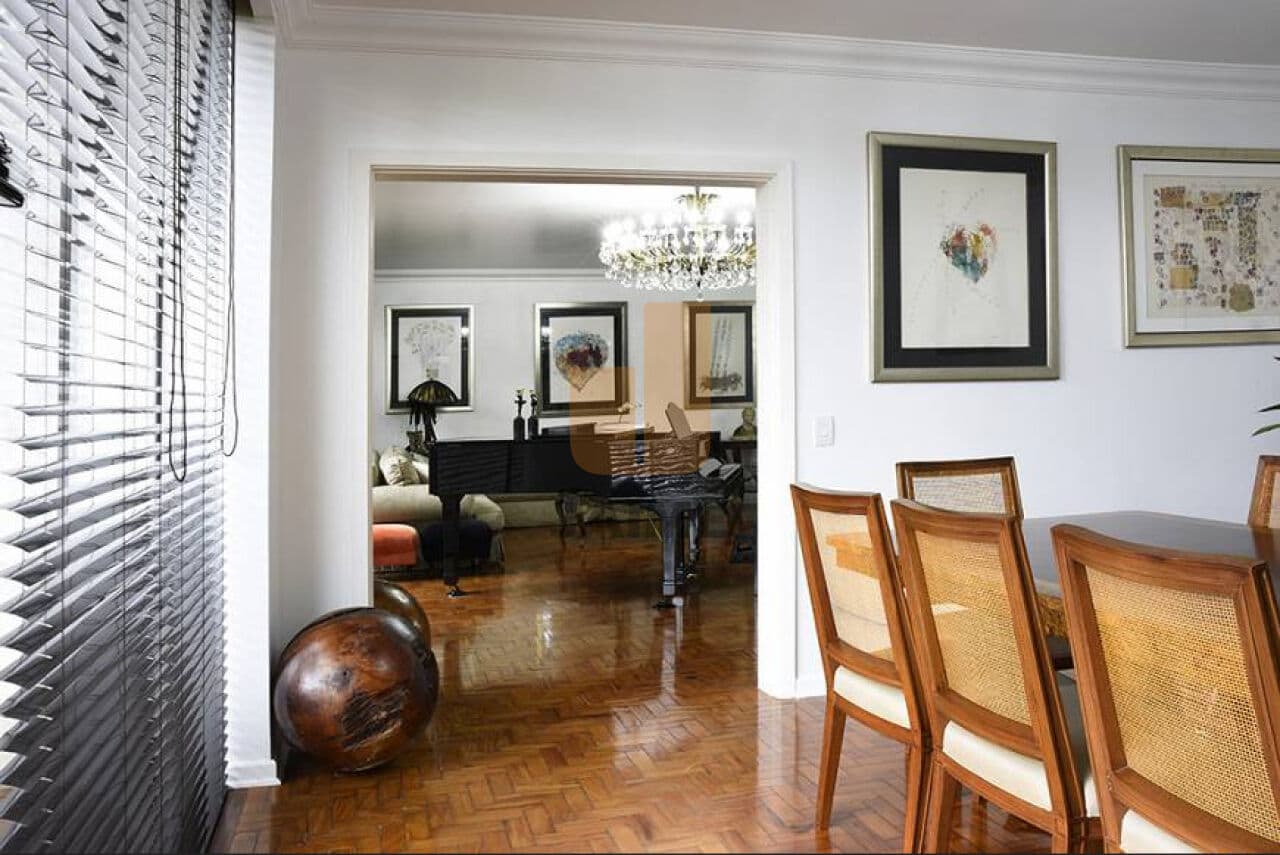 Casa de 5 dormitórios na R Itapitangui — Pacaembu, São Paulo - foto 5