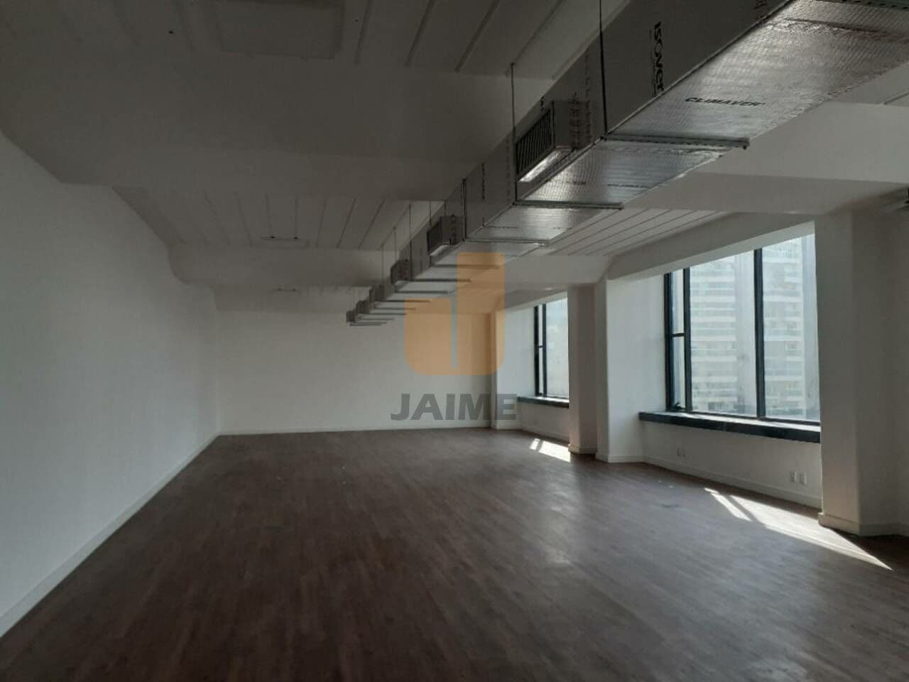 Comercial na R Geraldo Flausino Gomes — Cidade Monções, São Paulo - foto 2