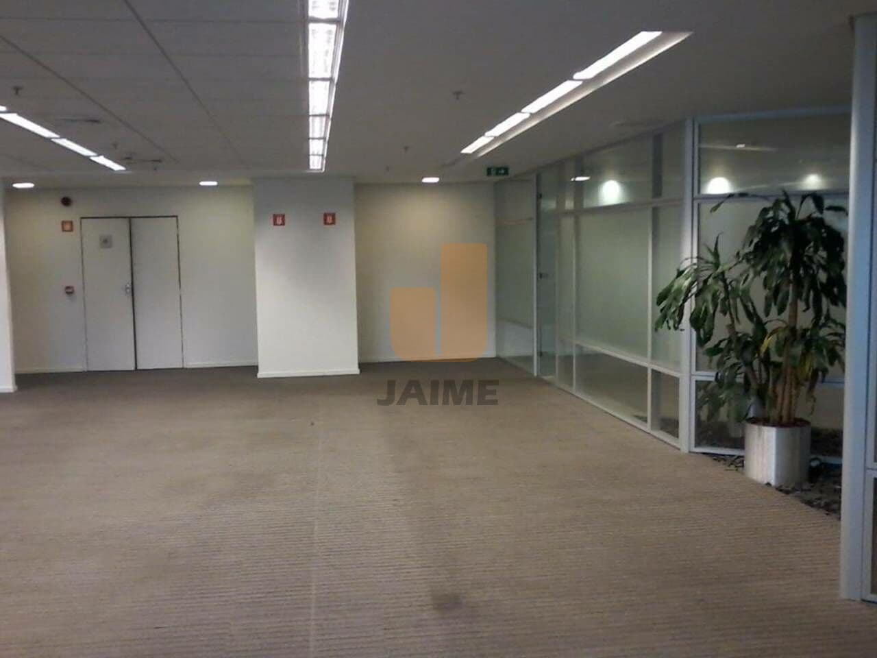 Comercial na AV Eusébio Matoso — Pinheiros, São Paulo - foto 5