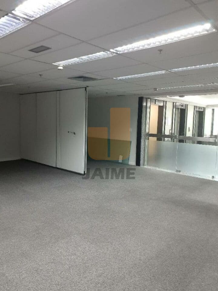 Comercial na AV Eusébio Matoso — Pinheiros, São Paulo - foto 2