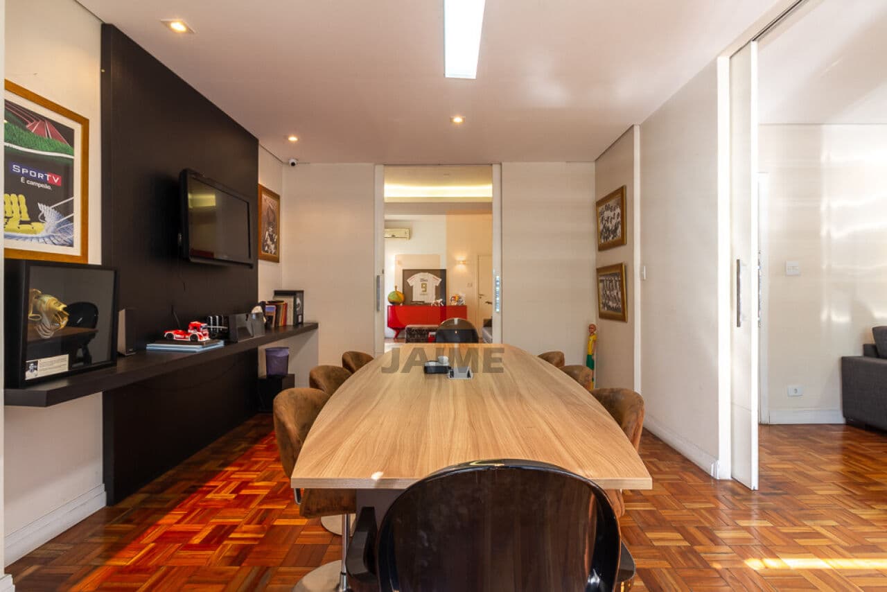 Comercial na AV Pacaembu — Pacaembu, São Paulo - foto 4
