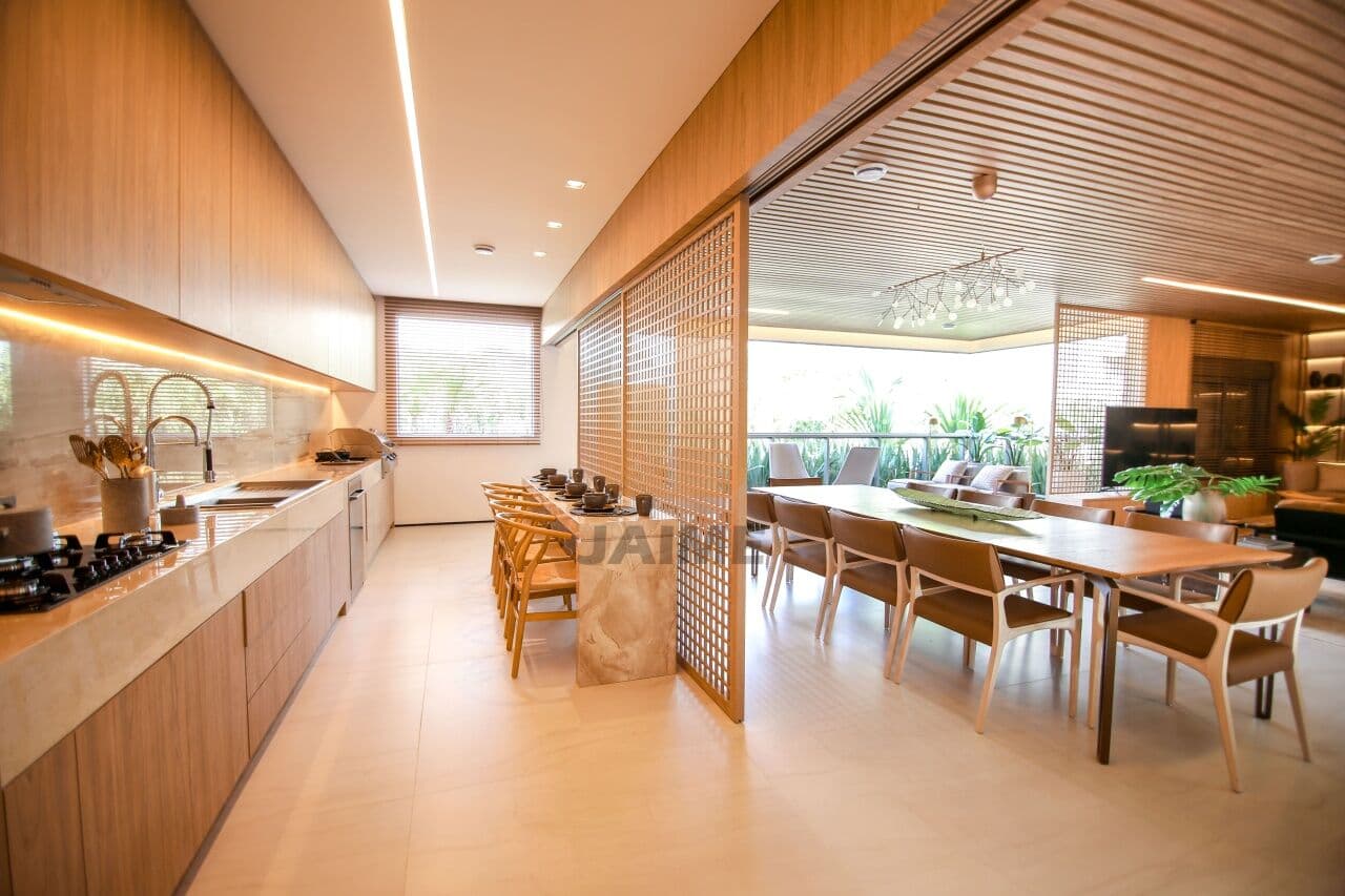 Apartamento de 4 dormitórios na R Campevas — Perdizes, São Paulo
