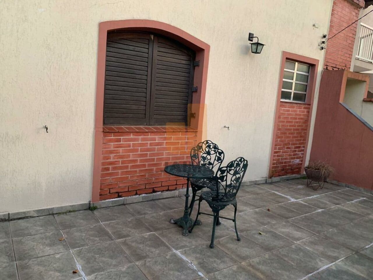 Casa de 4 dormitórios na R CAYOWAÁ — Sumaré, São Paulo - foto 2