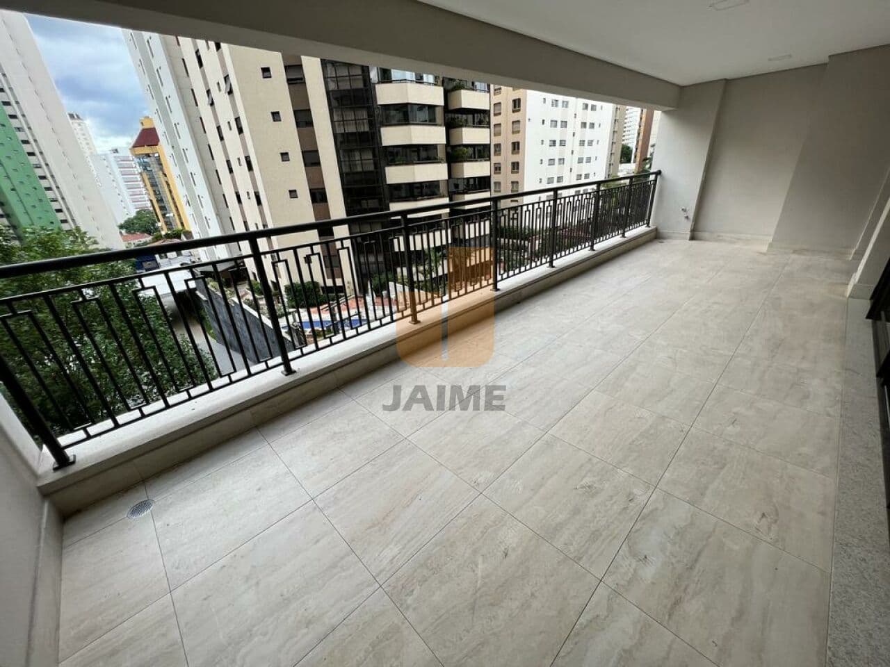 Apartamento de 3 dormitórios na R Ministro Godói — Perdizes, São Paulo