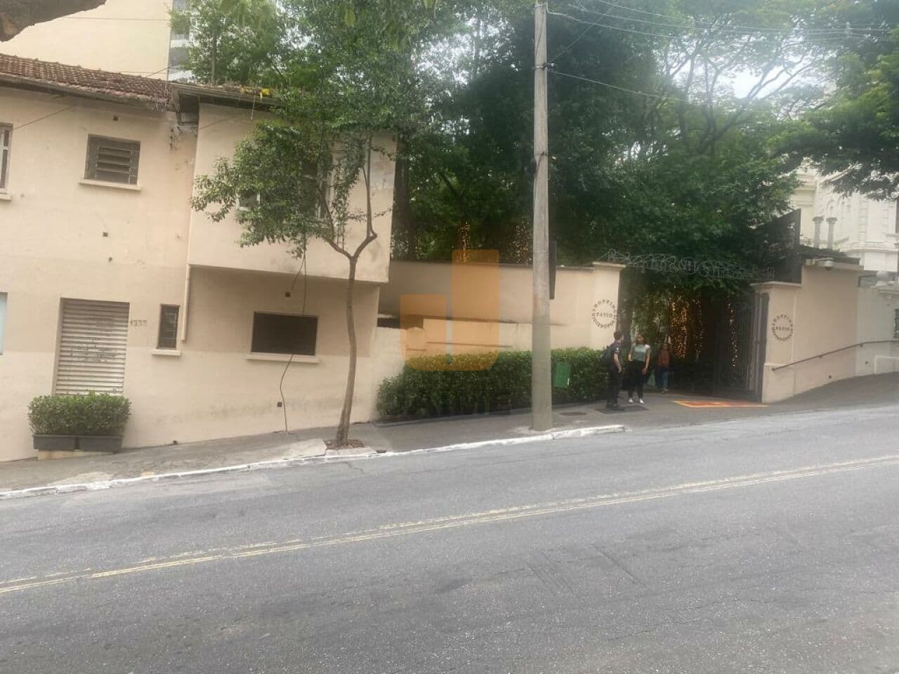 Comercial na R DOUTOR ALBUQUERQUE LINS — Santa Cecília, São Paulo