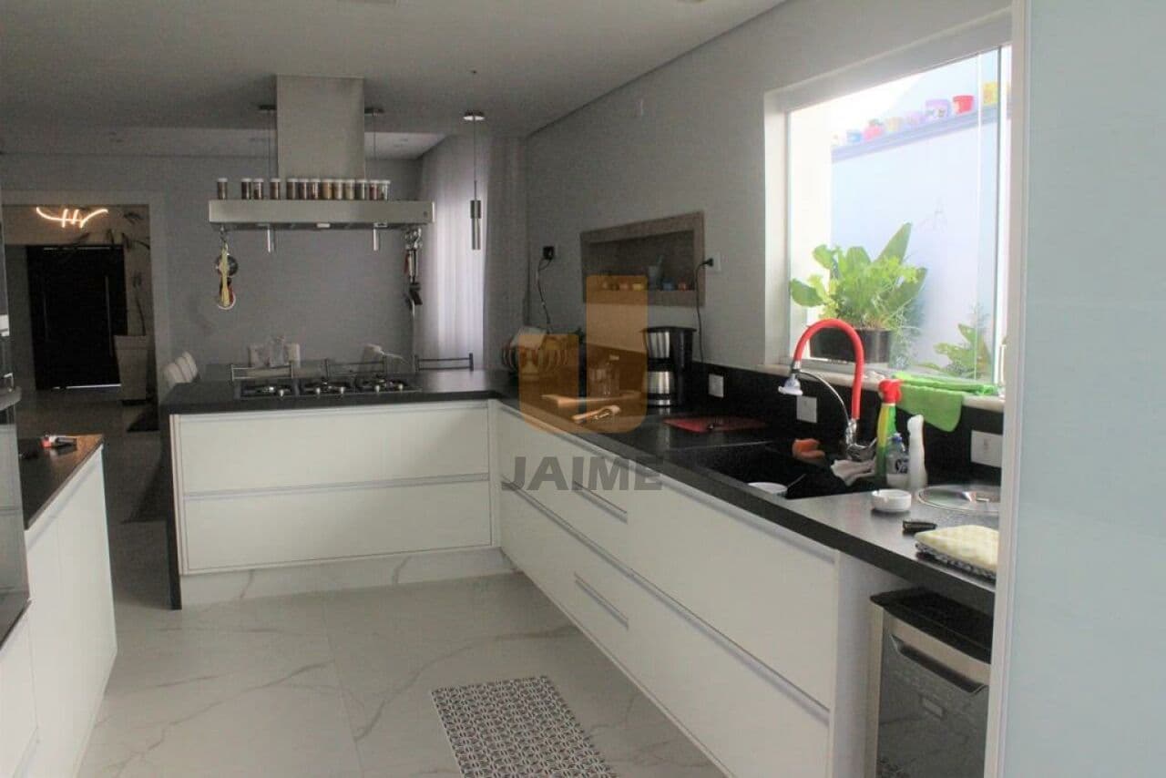 Casa de 4 dormitórios na R ITAPEMIRIM — Higienópolis, São Paulo - foto 4