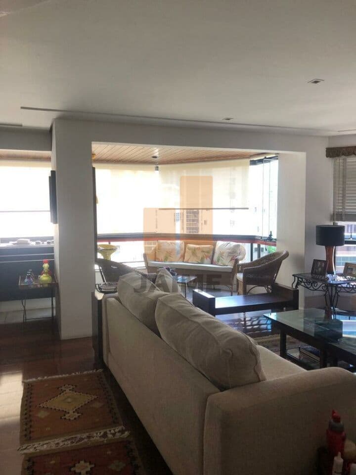 Apartamento de 4 dormitórios na R Jesuíno Arruda — Itaim Bibi, São Paulo