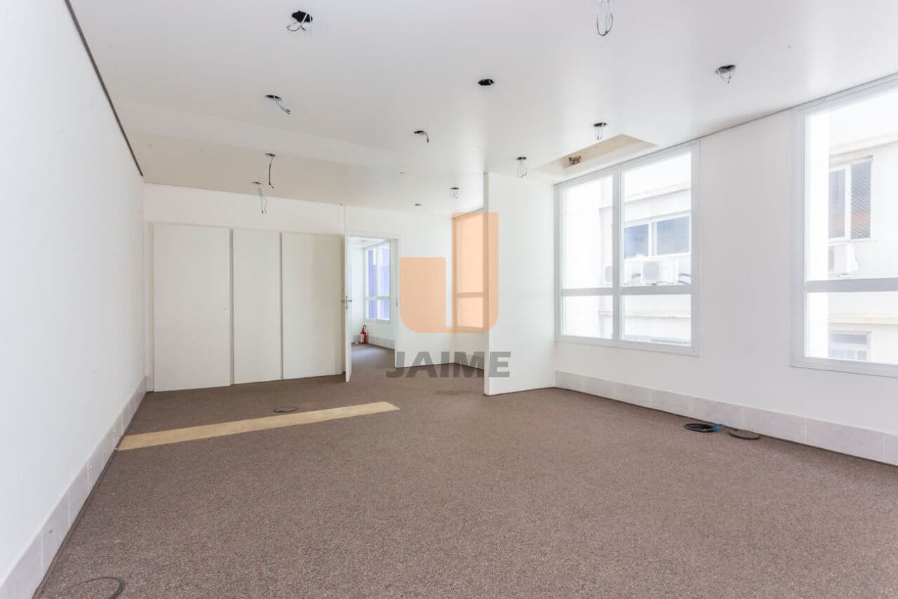 Comercial na AV ANGÉLICA — Higienópolis, São Paulo