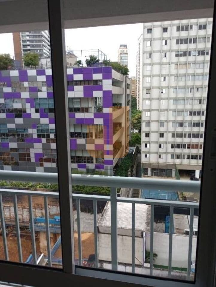 Apartamento de 1 dormitório na R Alves Guimarães — Pinheiros, São Paulo