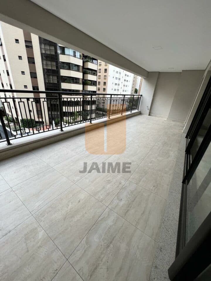 Apartamento de 3 dormitórios na R Ministro Godói — Perdizes, São Paulo