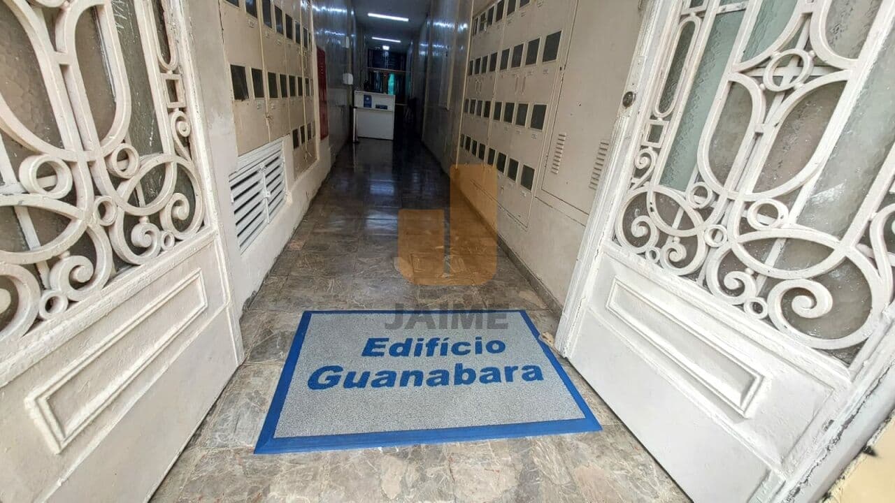 Comercial em República