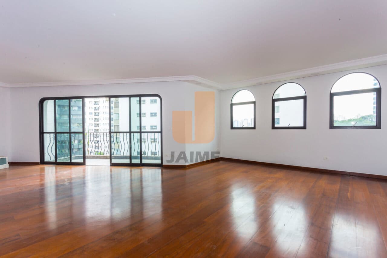Apartamento de 4 dormitórios na AV Chibarás — Moema, São Paulo - foto 2