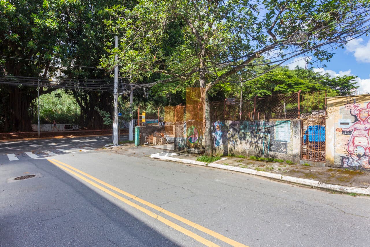 Terreno na R Varginha — Sumaré, São Paulo